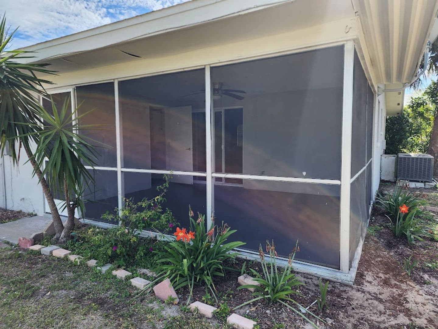 Cape Coral Apartment: 4825 Tudor Drive