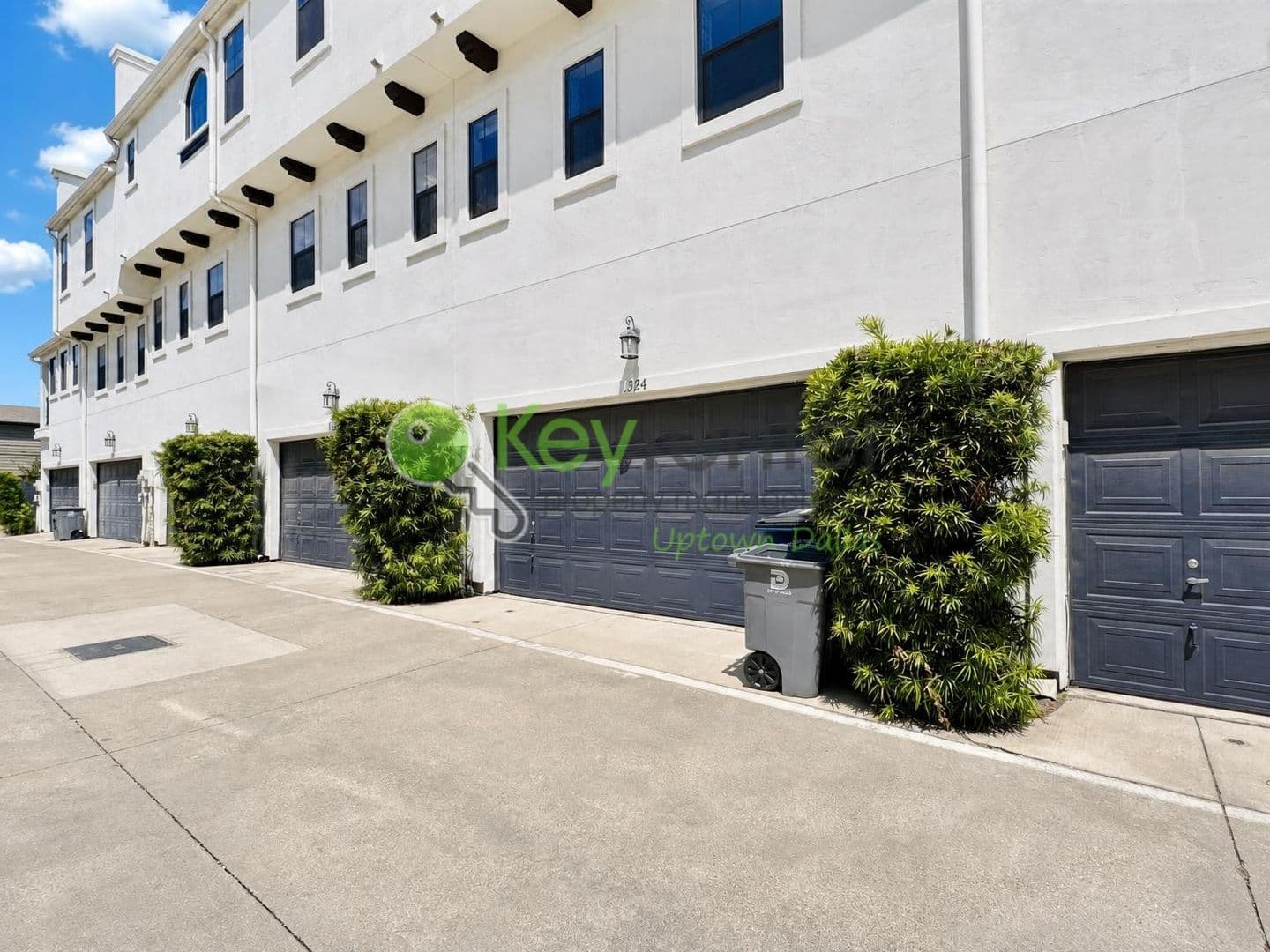 Dallas Townhome: 3124 Carmel Street