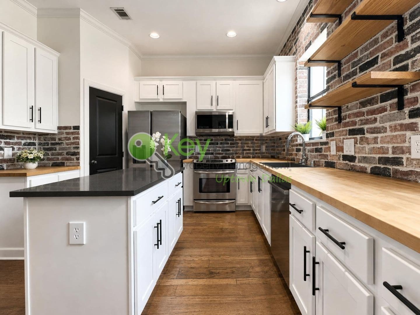 Dallas Townhome: 3124 Carmel Street