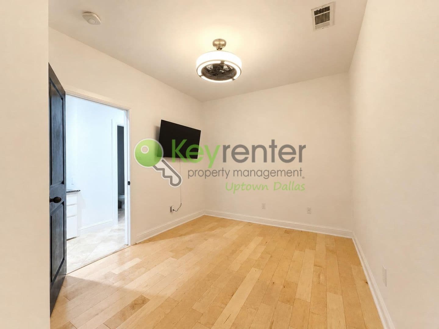 Dallas Townhome: 3124 Carmel Street