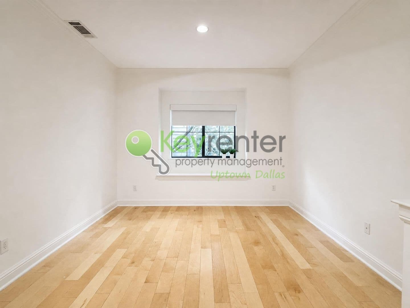 Dallas Townhome: 3124 Carmel Street