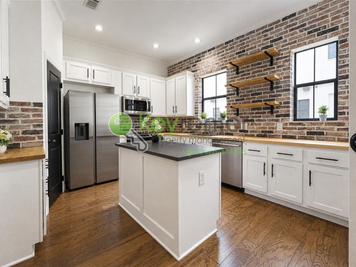 Dallas Townhome: 3124 Carmel Street