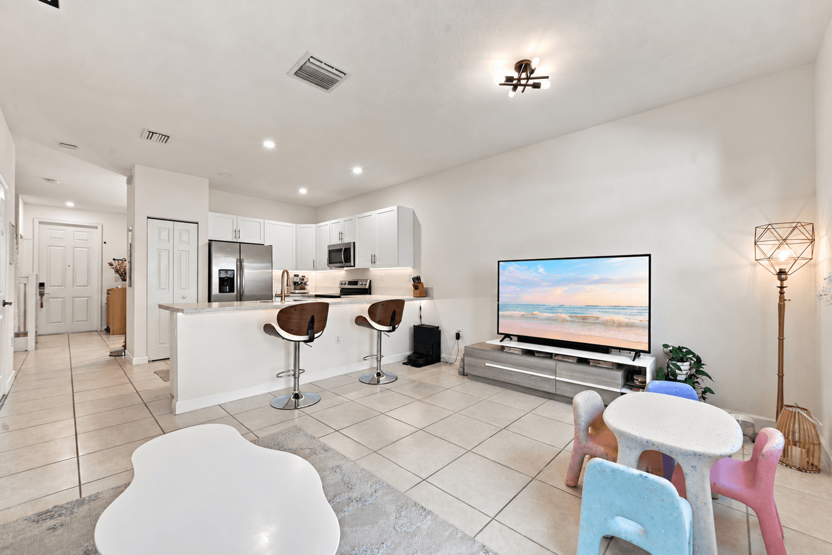 Hialeah House: 10544 W 32nd Lane
