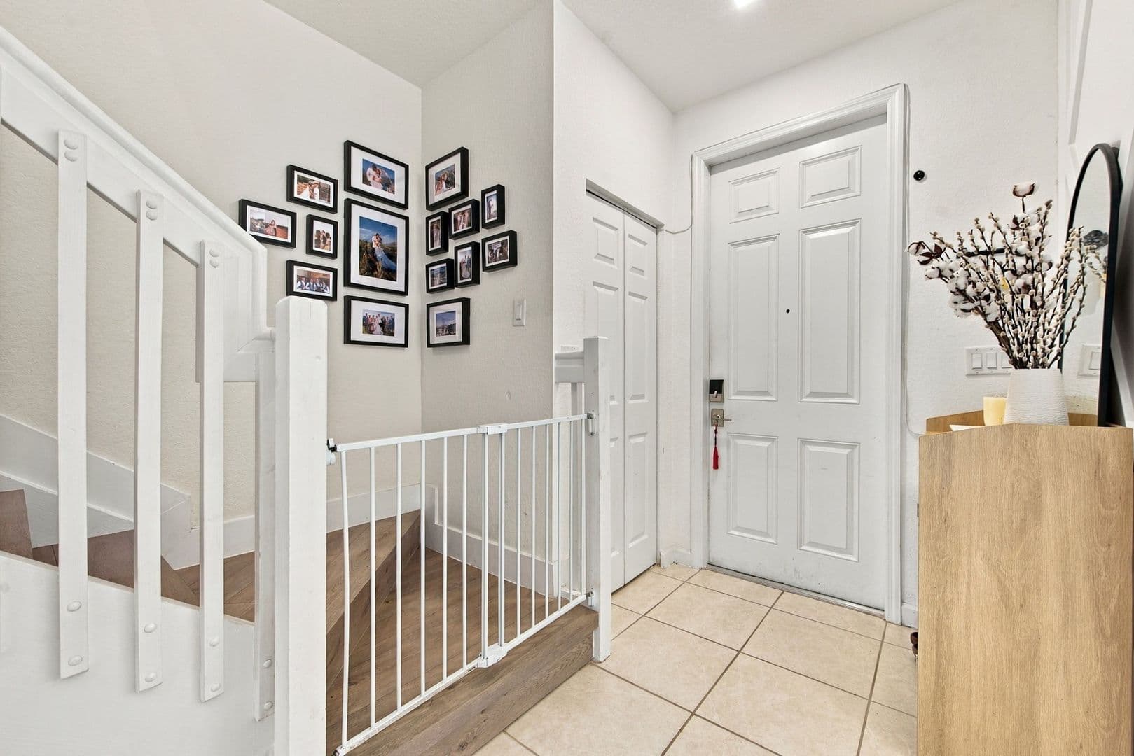 Hialeah House: 10544 W 32nd Lane