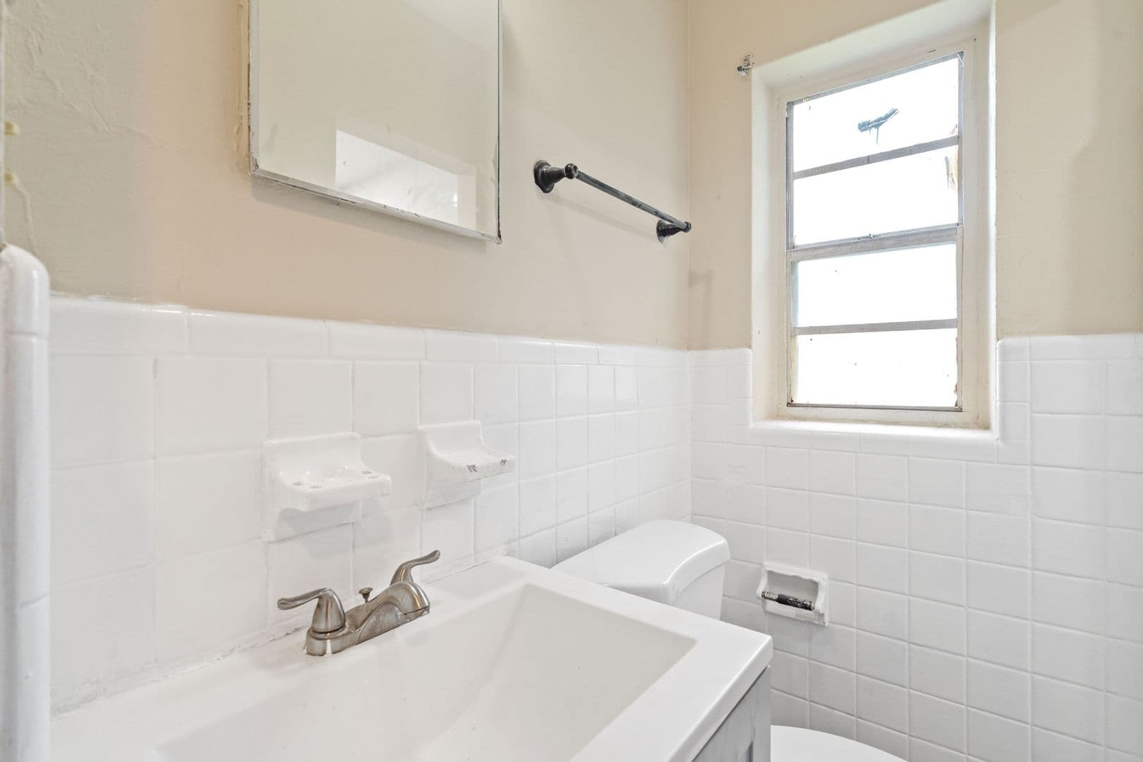 Opa Locka Apartment: 2911 NW 132nd Ter