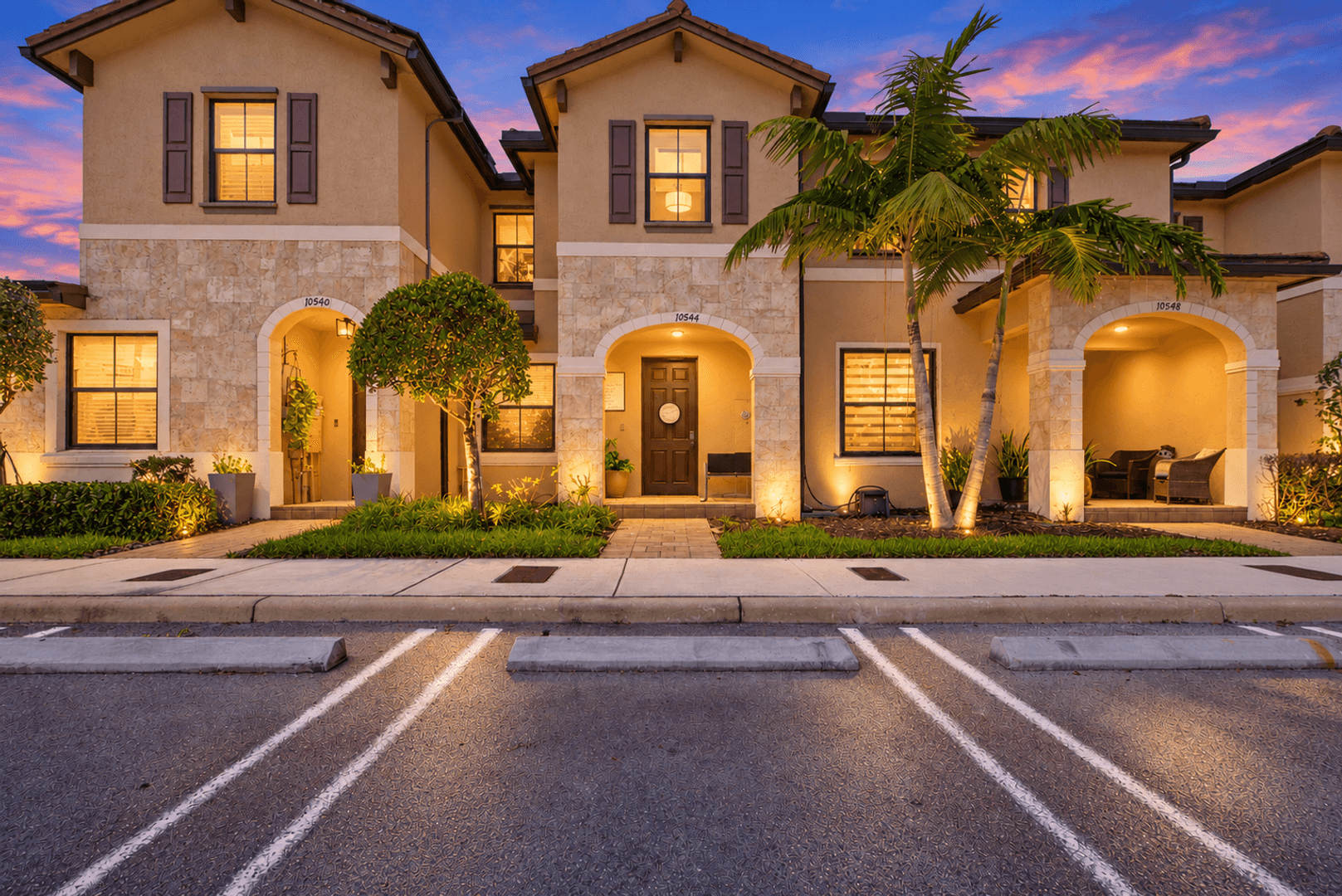 Hialeah House: 10544 W 32nd Lane