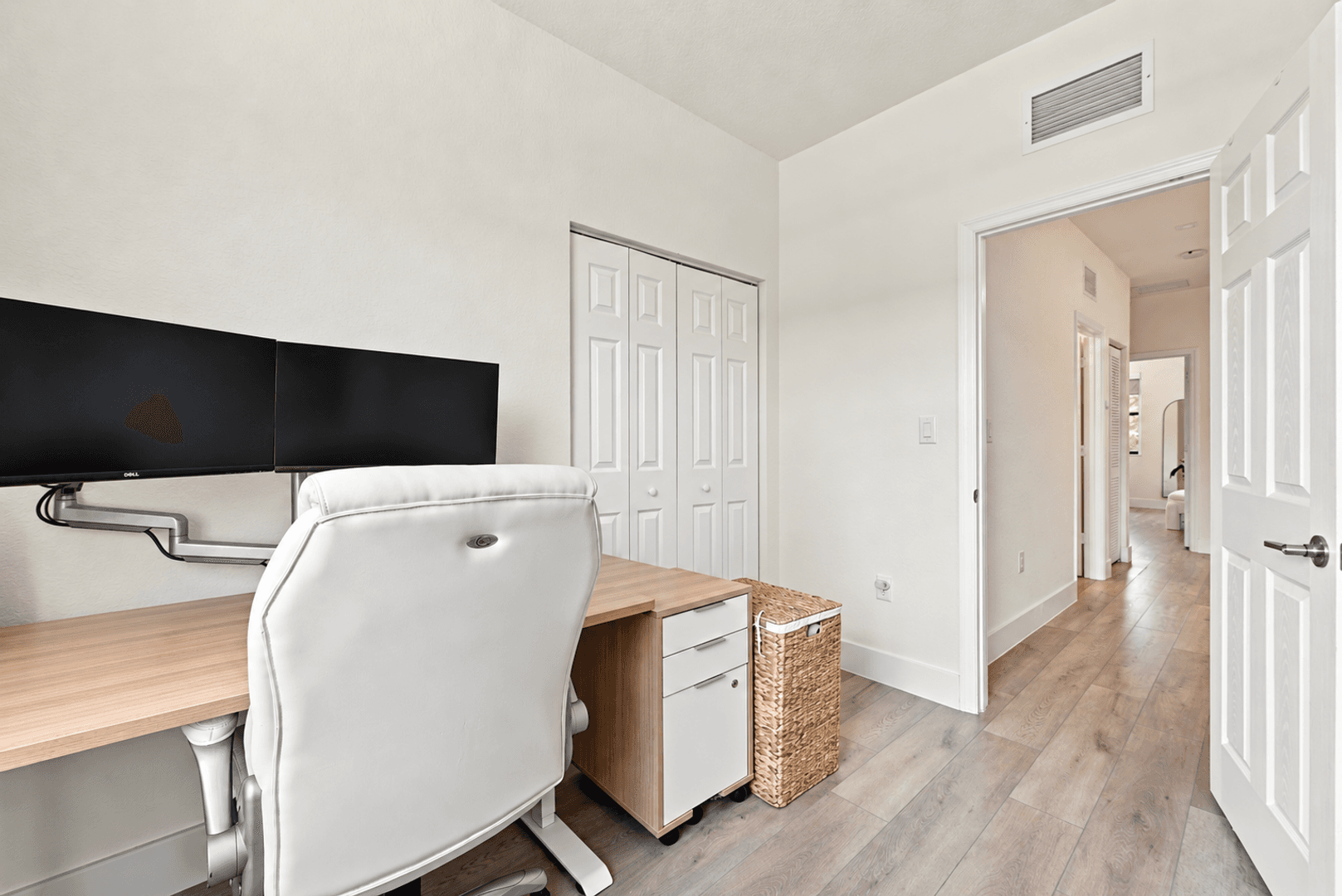 Hialeah House: 10544 W 32nd Lane