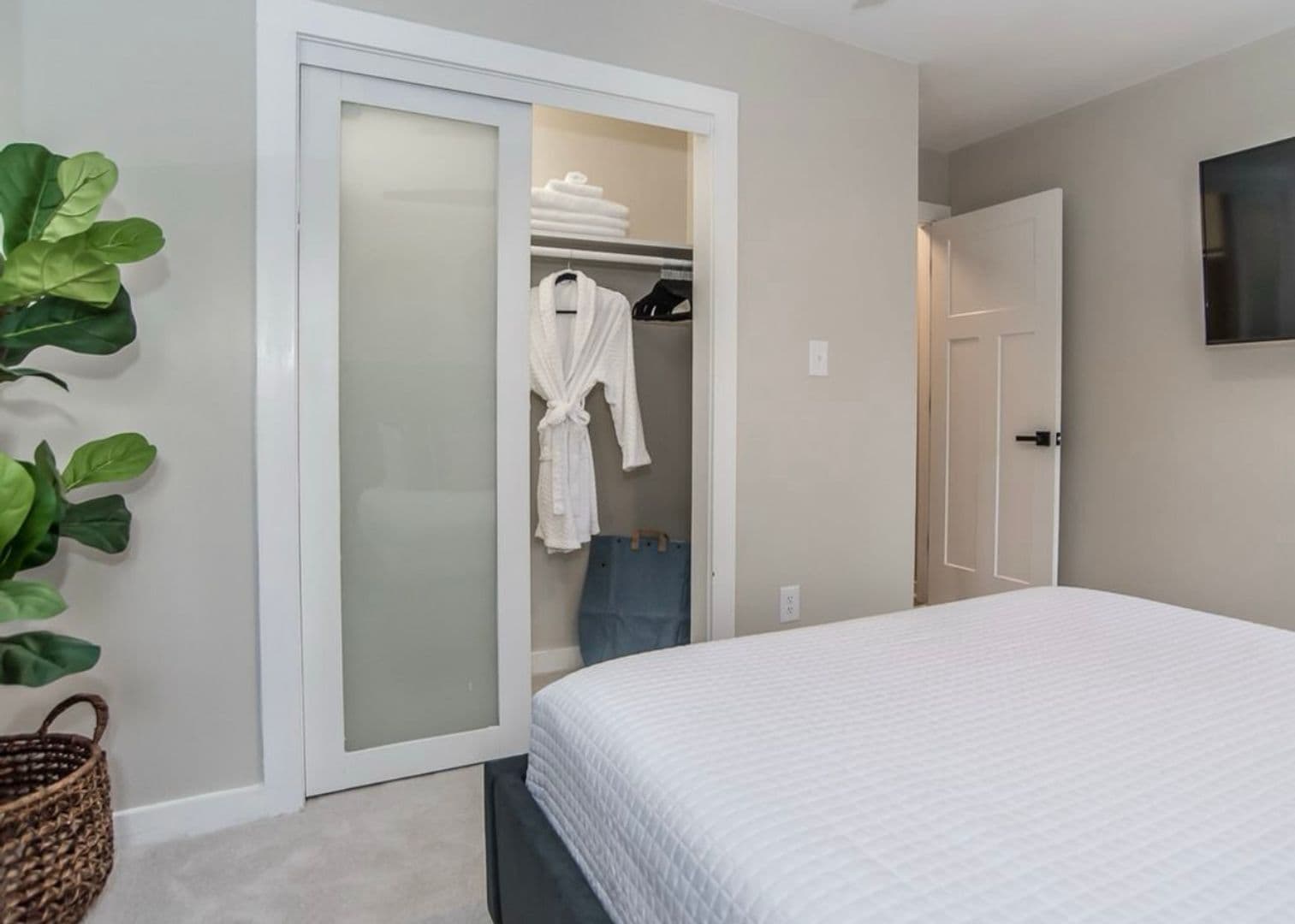 Raleigh Townhome: 3812 Burt Dr.