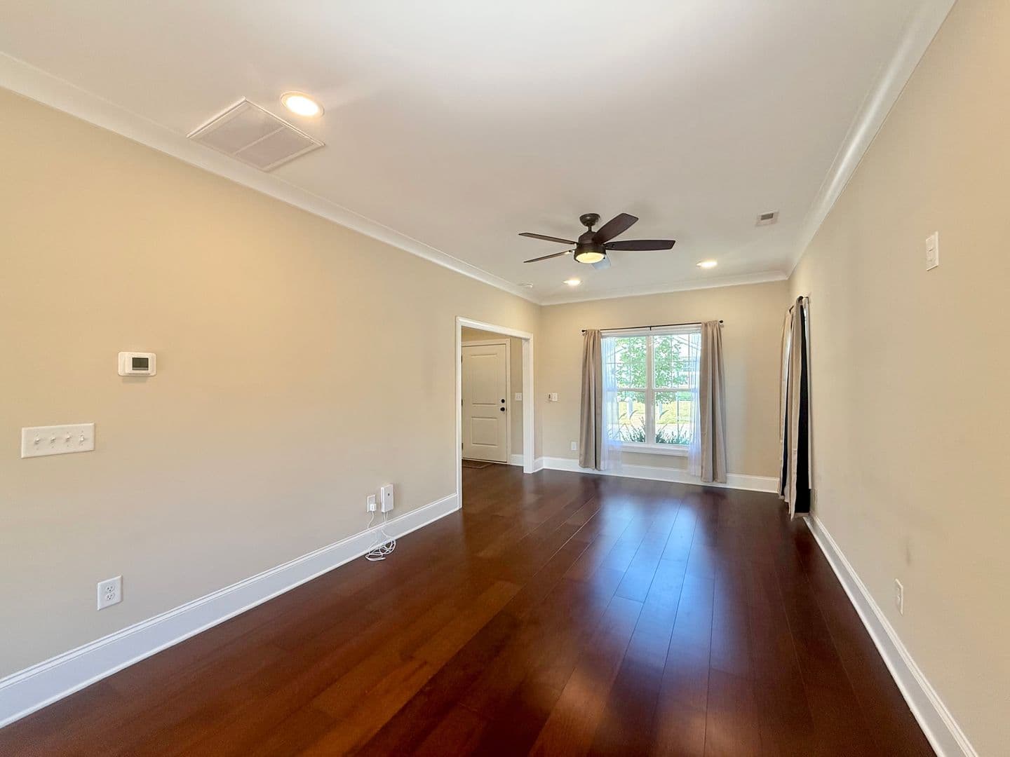 Durham House: 3114 Bryant Street