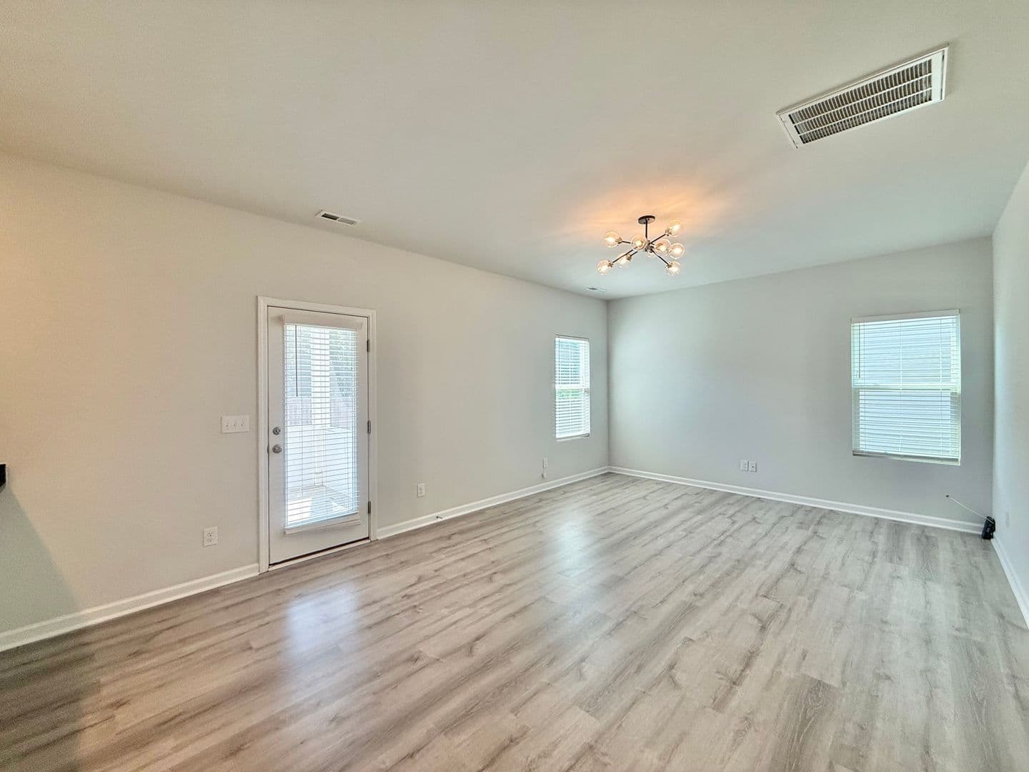 Knightdale House: 5244 Calhoun Place