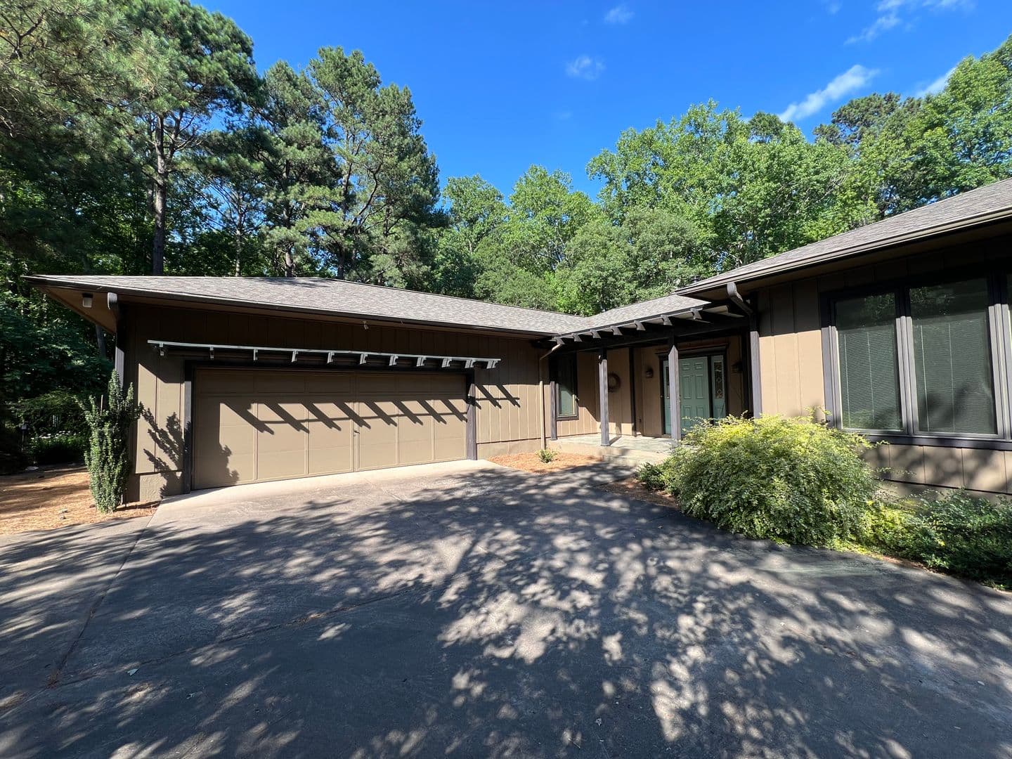 Raleigh House: 3005 Hickory Tree Place