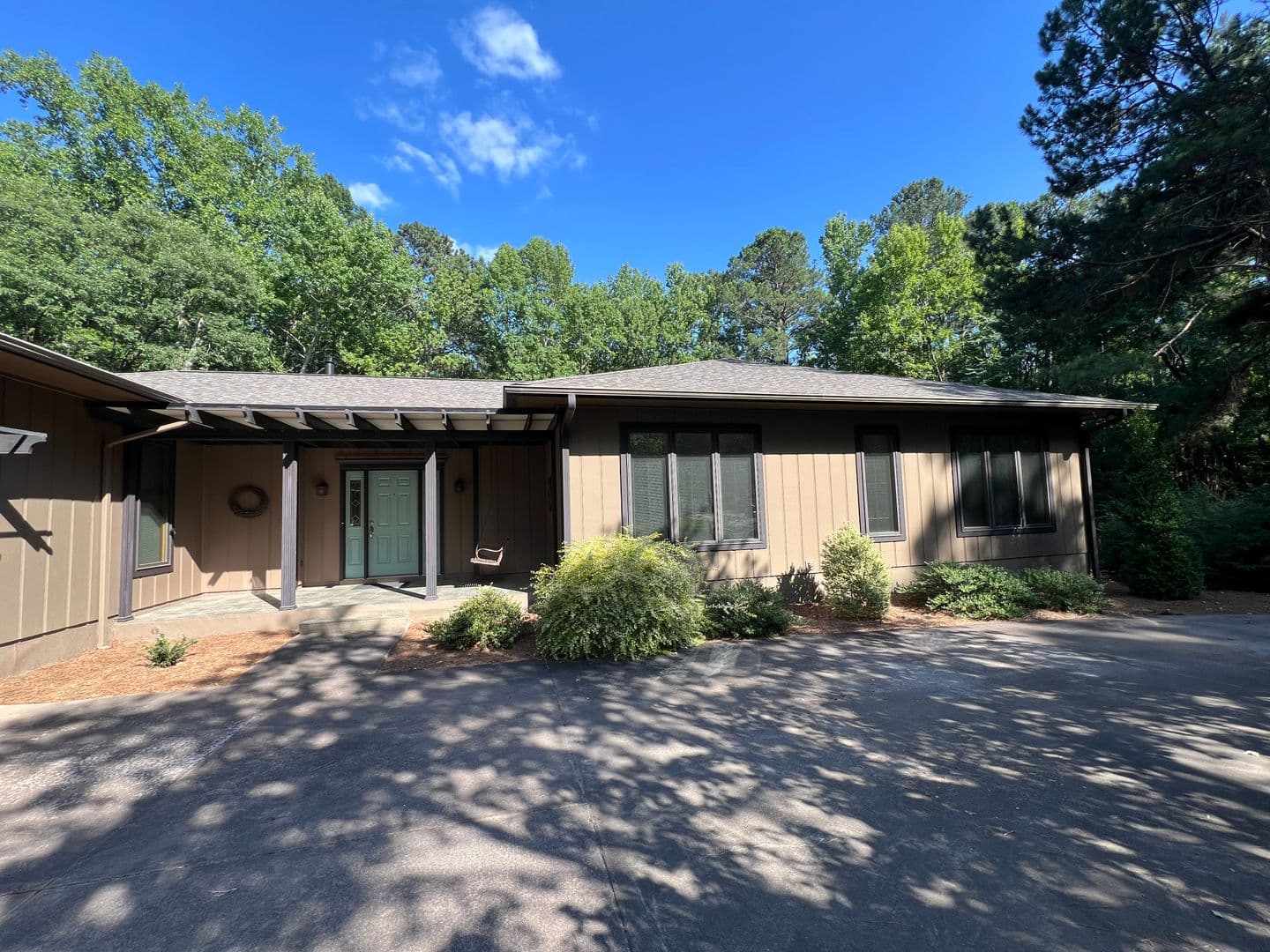Raleigh House: 3005 Hickory Tree Place