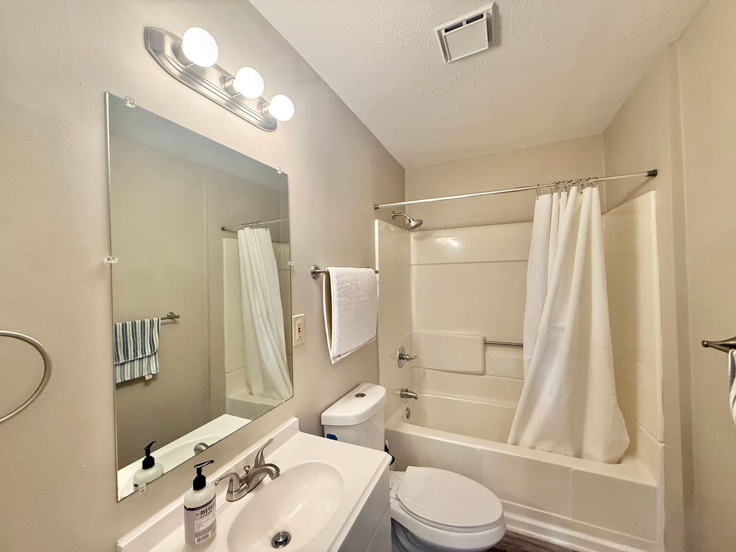 Durham House: 3610 Rawdon Dr.