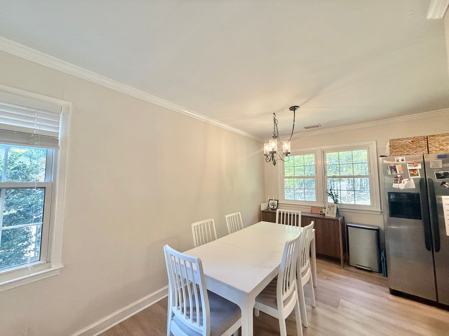 Raleigh House: 8009 Brandyapple Dr