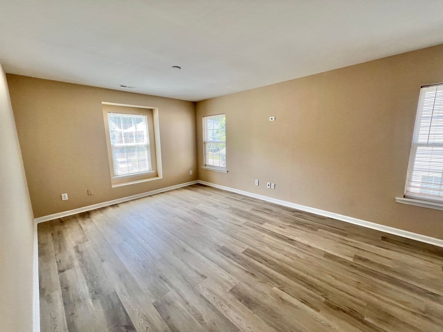 Raleigh House: 2829 Roundleaf Court