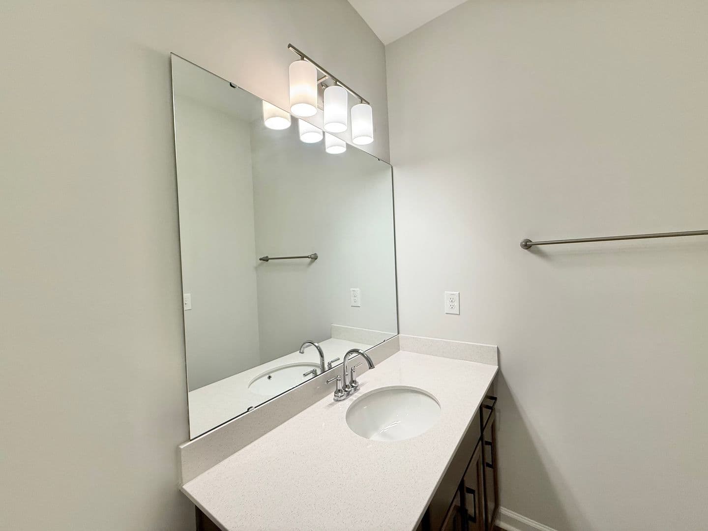 Garner House: 150 Cherry Blossom Ct