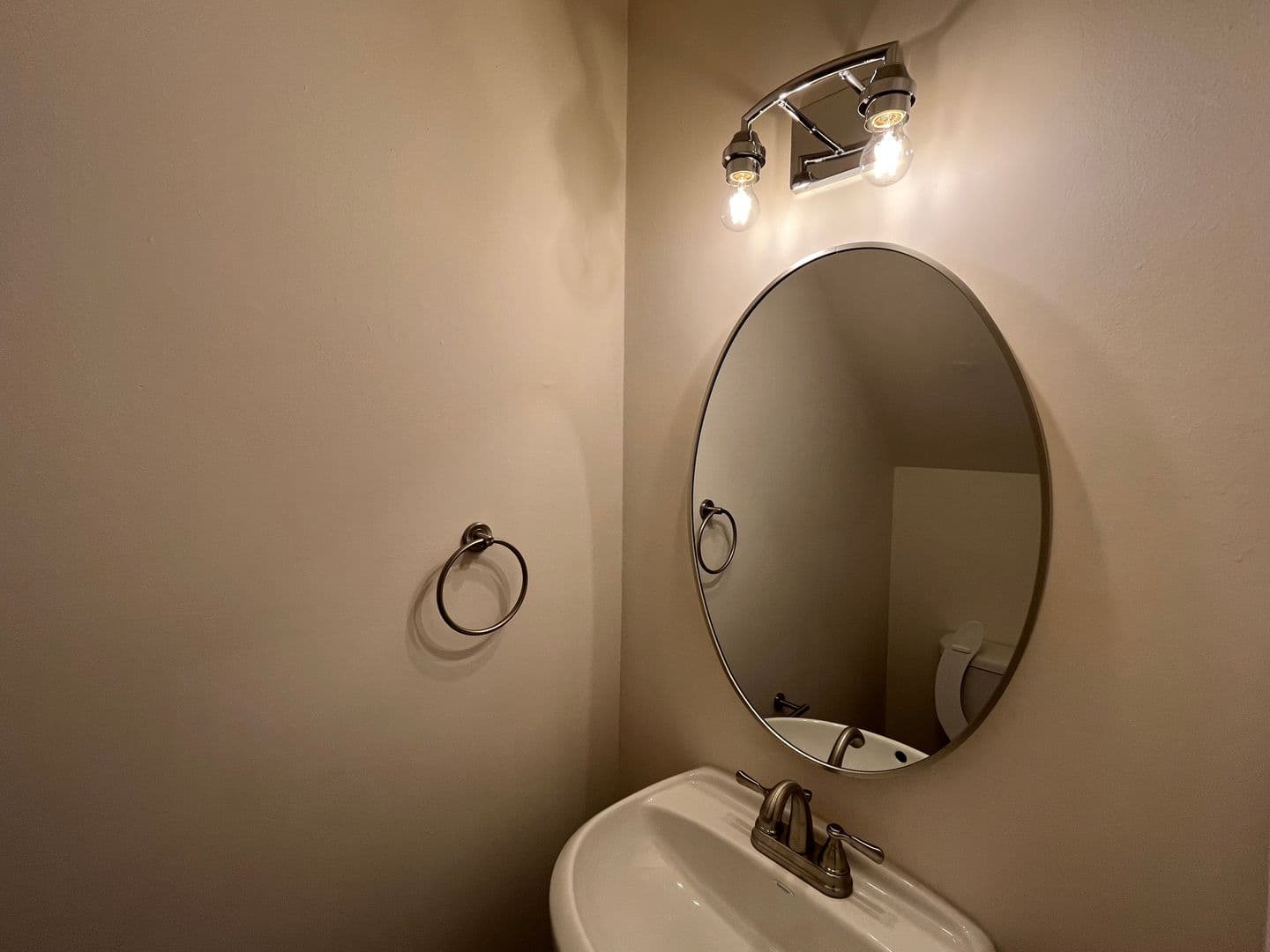 Raleigh Townhome: 212 N Peartree Ln