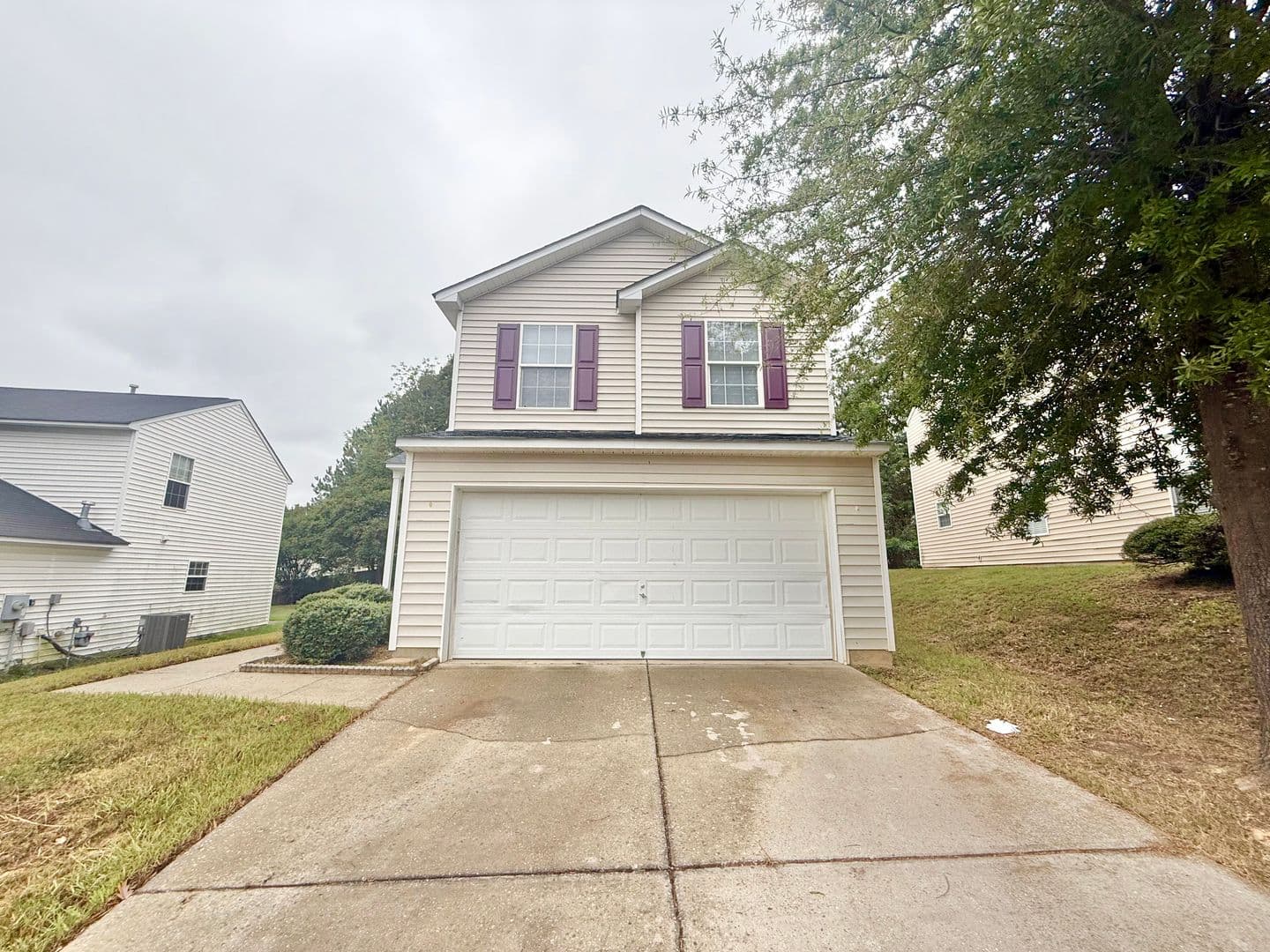Raleigh House: 3932 Laurel Glen Rd