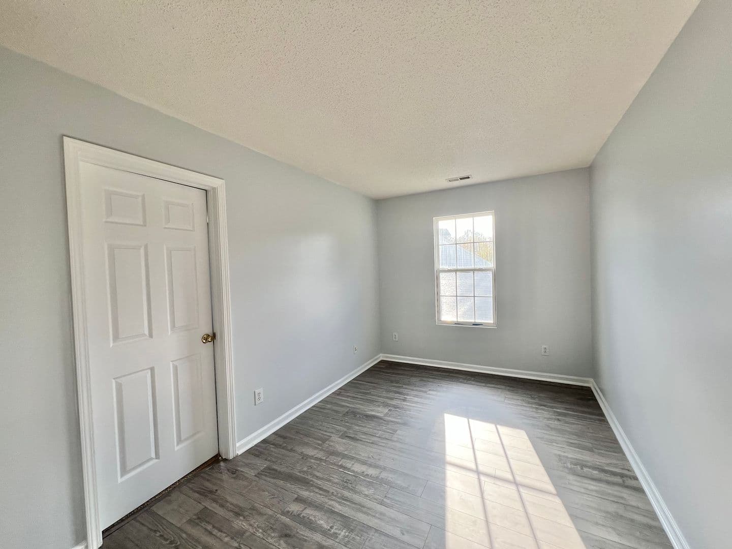 Wake Forest House: 925 Fulworth Ave