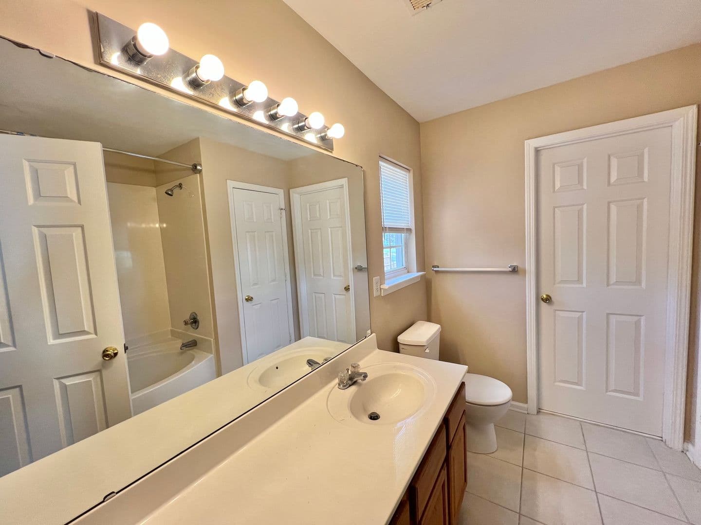 Raleigh House: 2829 Roundleaf Court