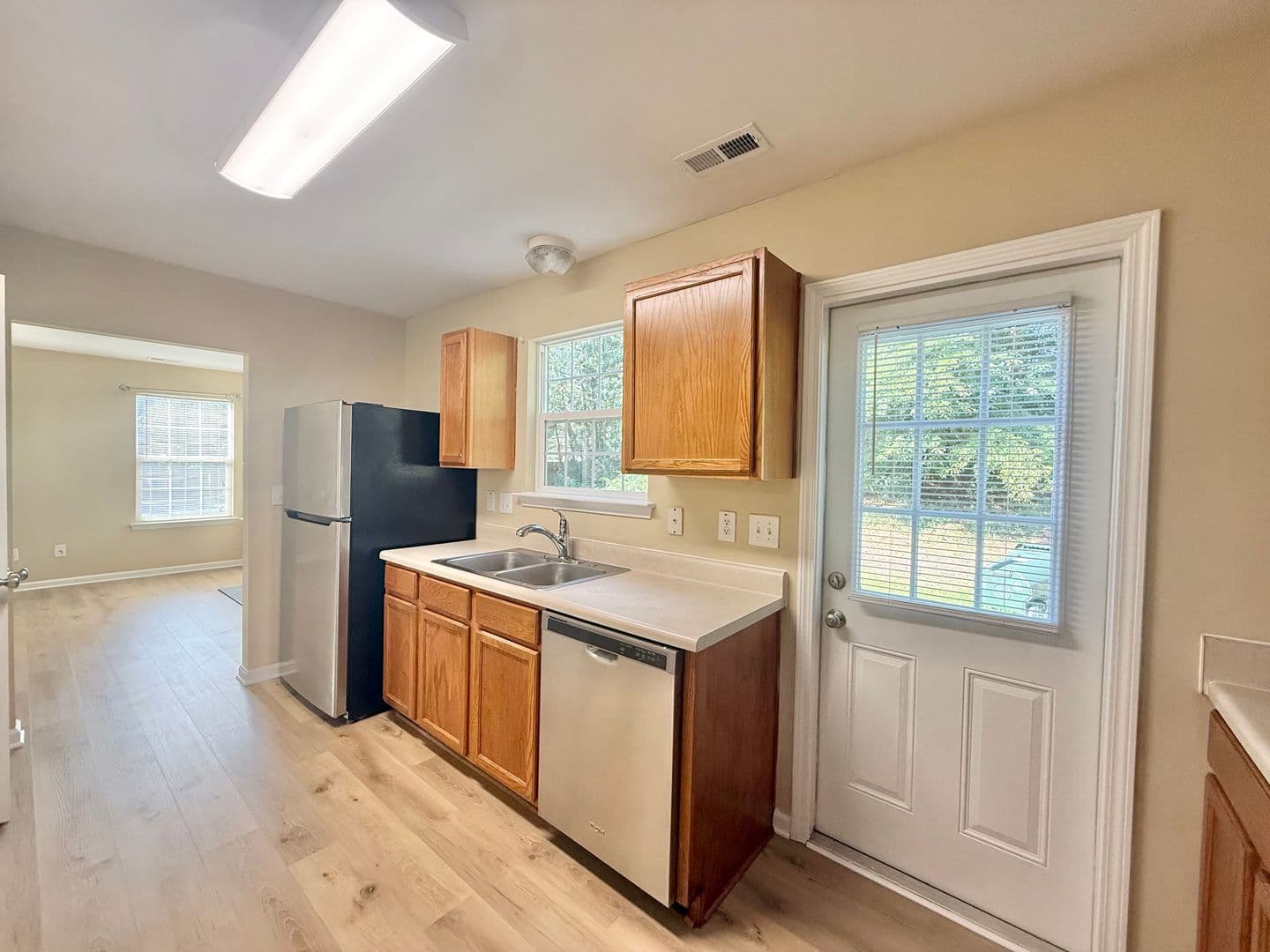 Raleigh House: 3932 Laurel Glen Rd