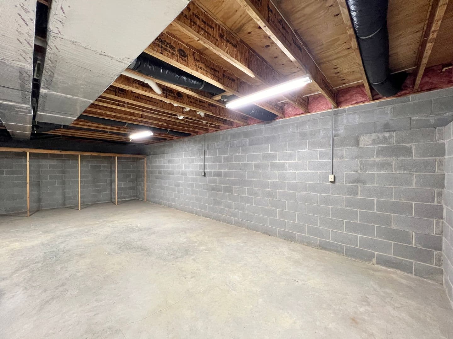 Raleigh House: 3005 Hickory Tree Place