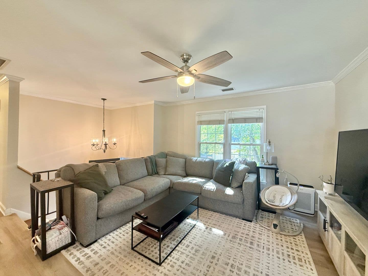 Raleigh House: 8009 Brandyapple Dr