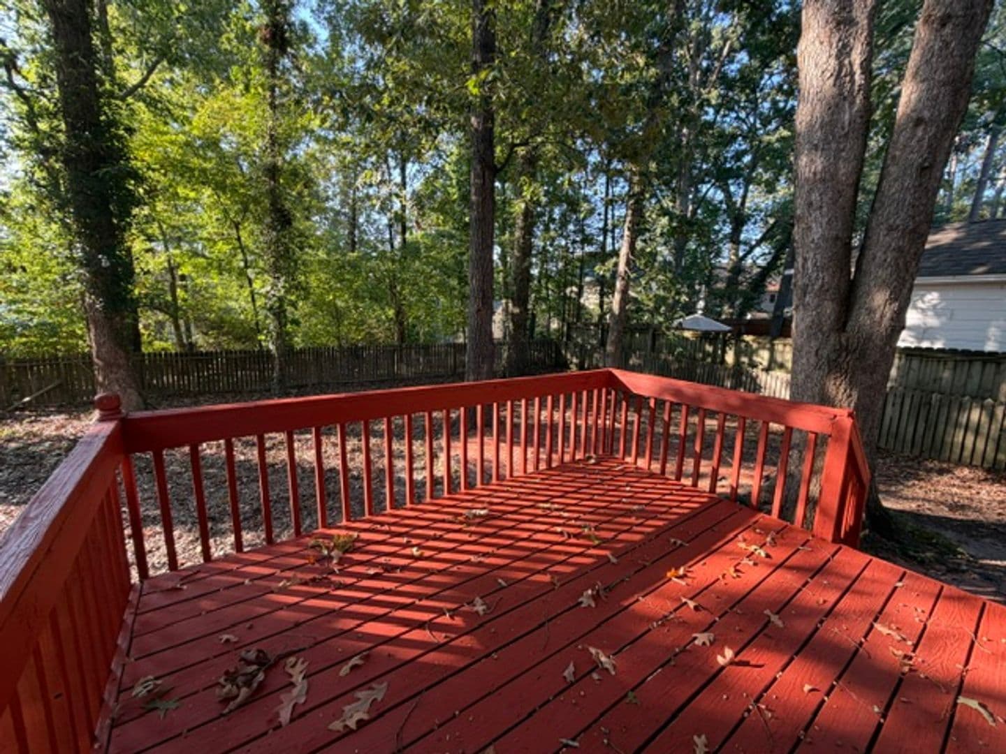Raleigh House: 7316 North Thorncliff Pl