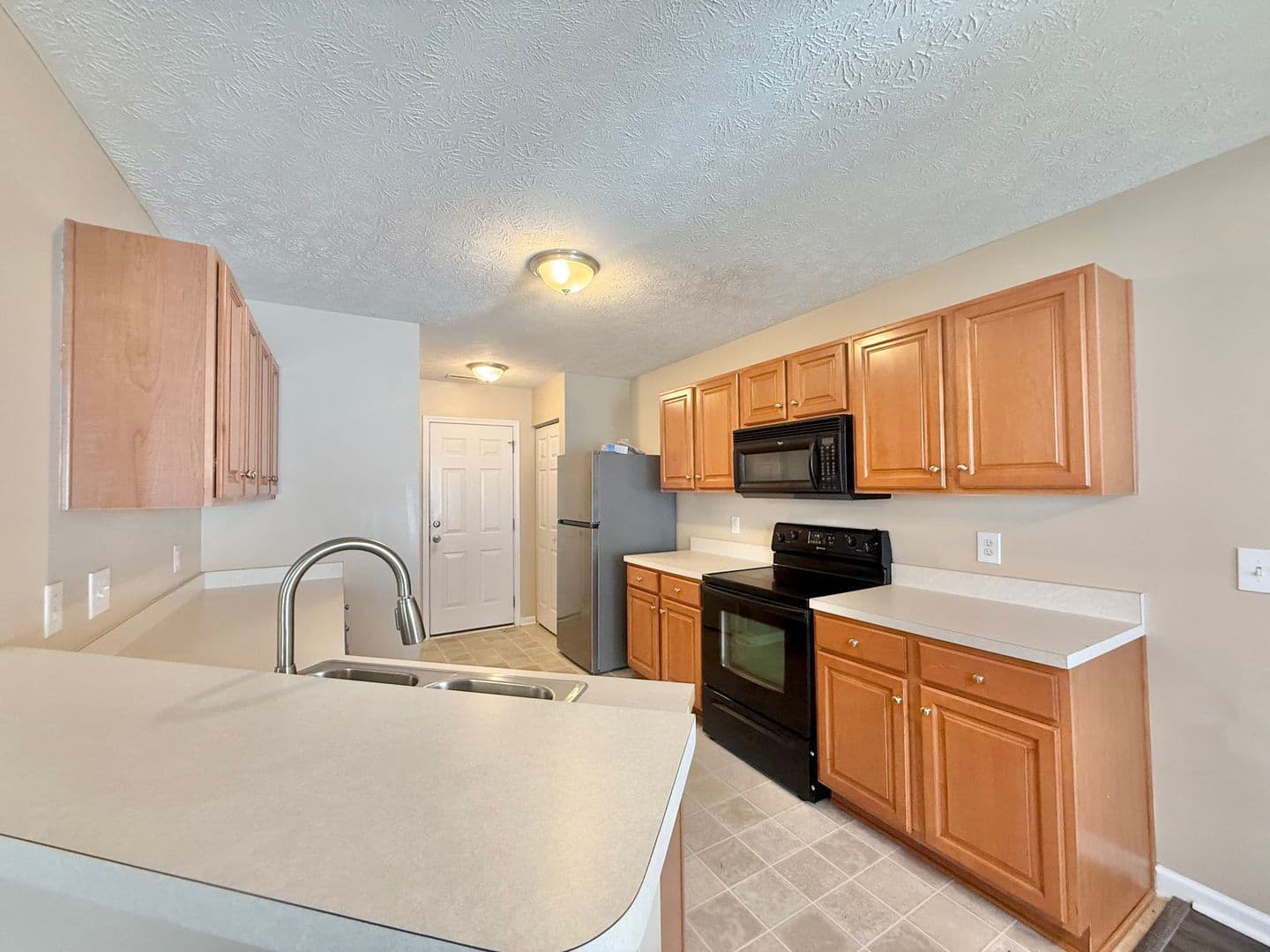 Raleigh Townhome: 2006 Mirror Dr.