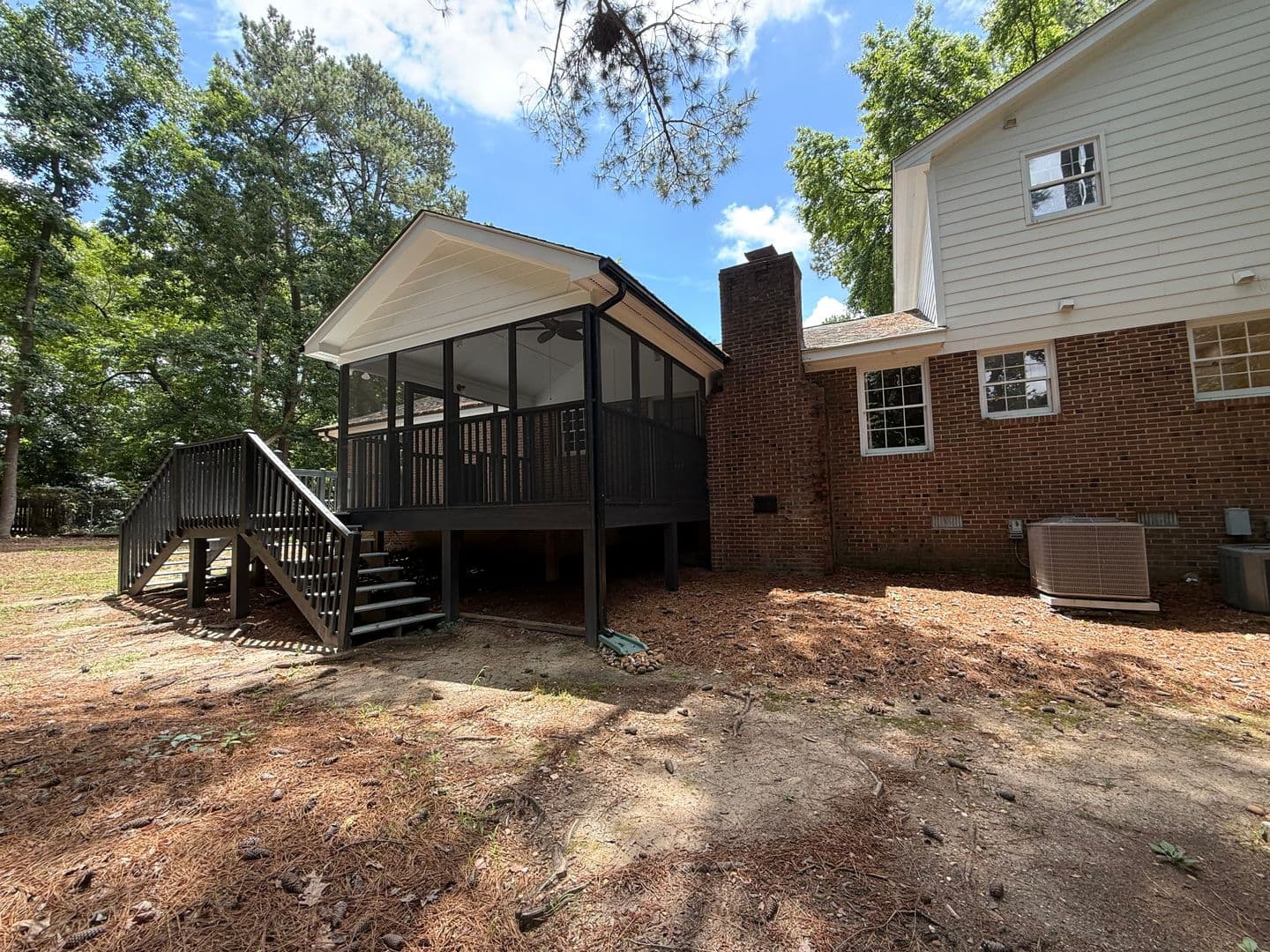 Clayton House: 208 Hardwood Ridge Ct