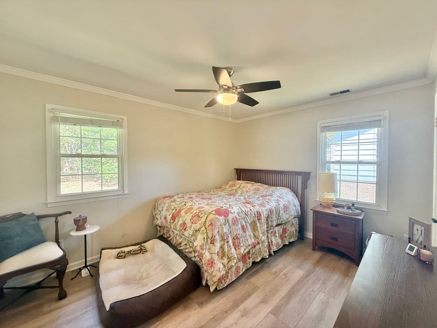 Raleigh House: 8009 Brandyapple Dr
