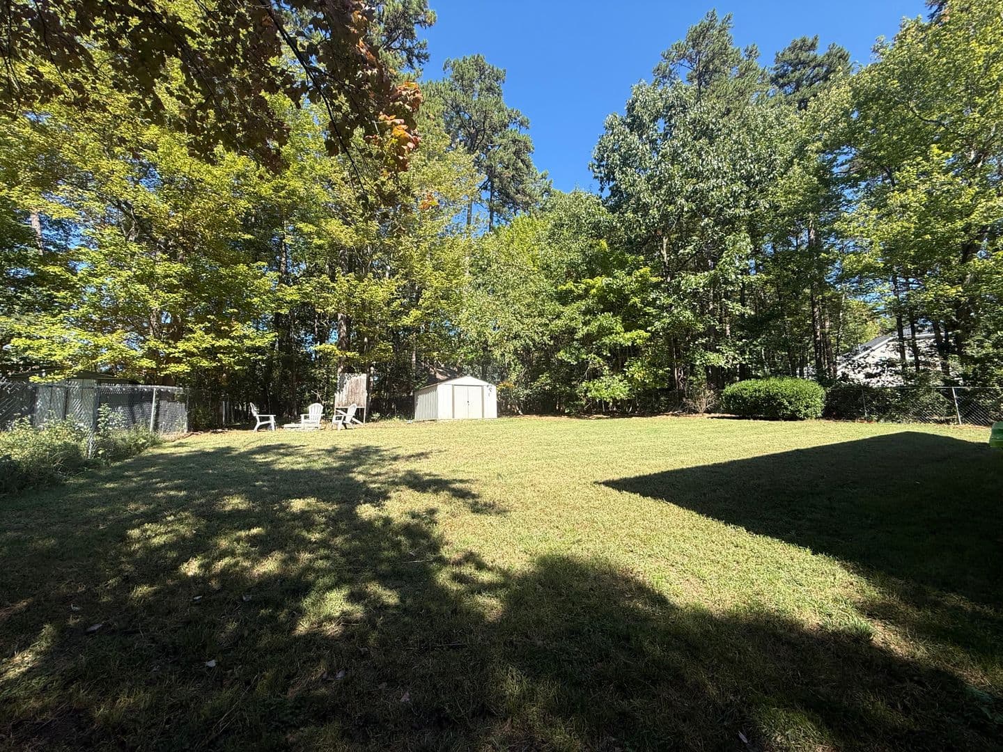 Raleigh House: 8009 Brandyapple Dr