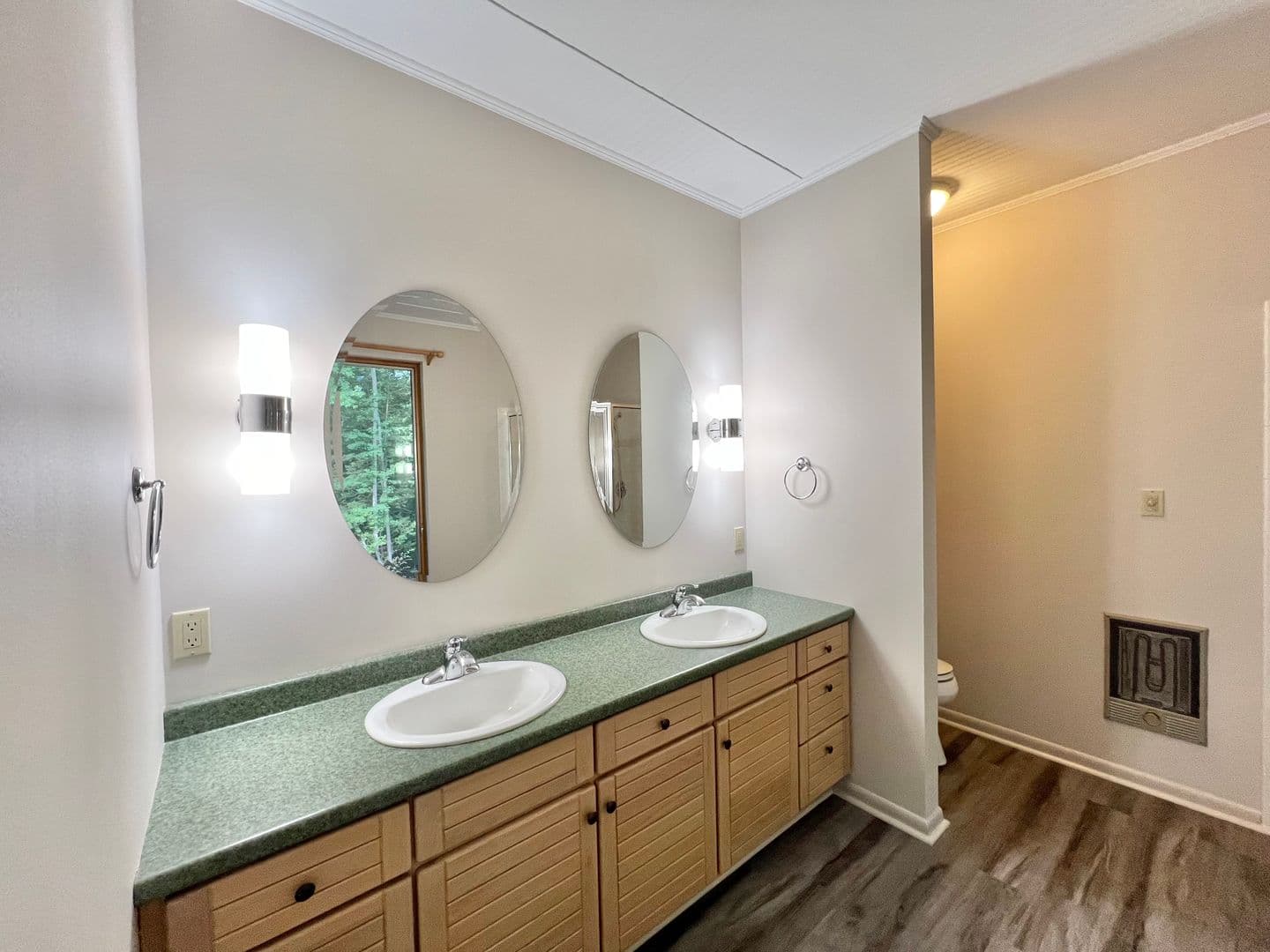 Raleigh House: 3005 Hickory Tree Place