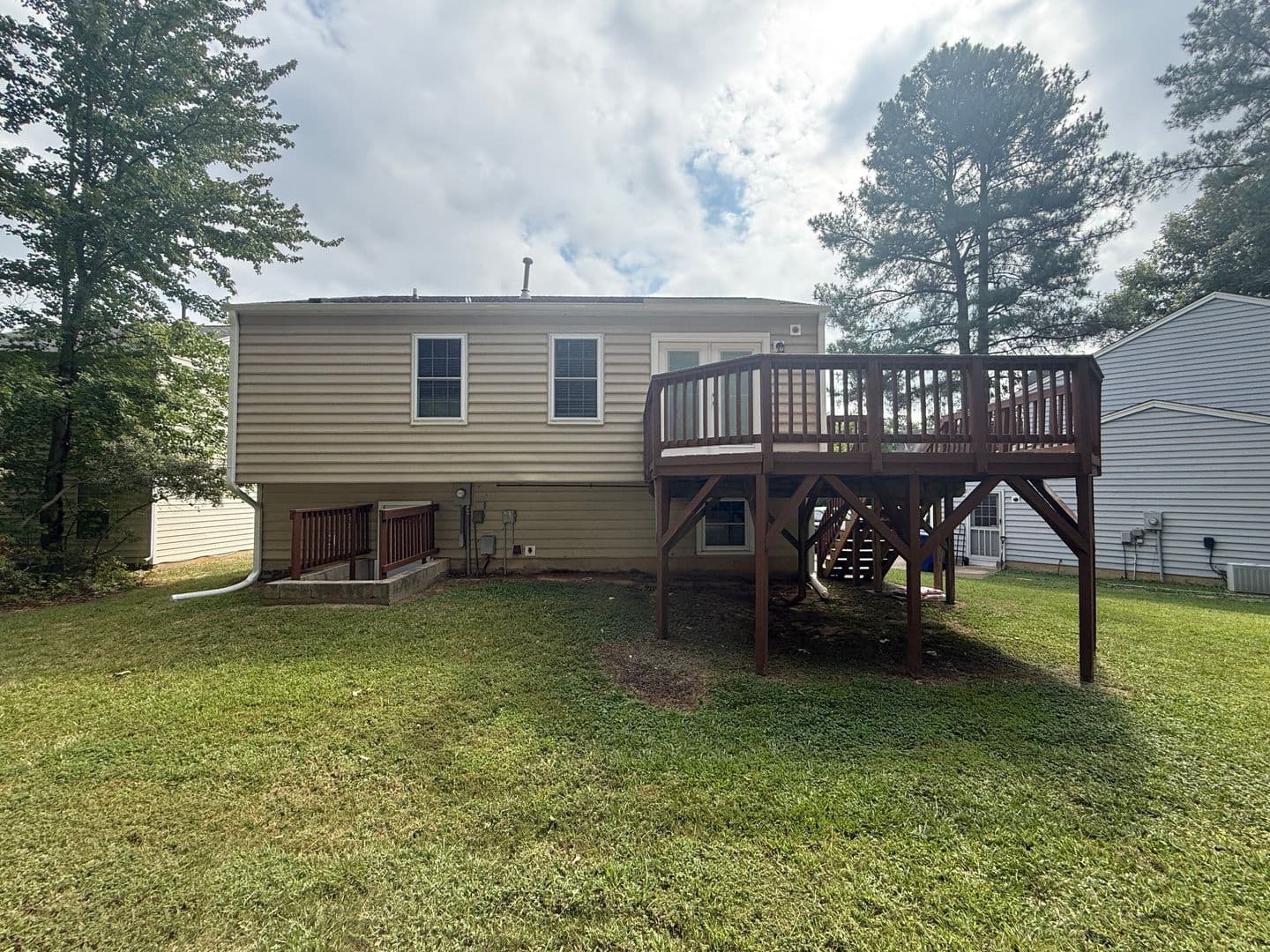 Durham House: 3610 Rawdon Dr.