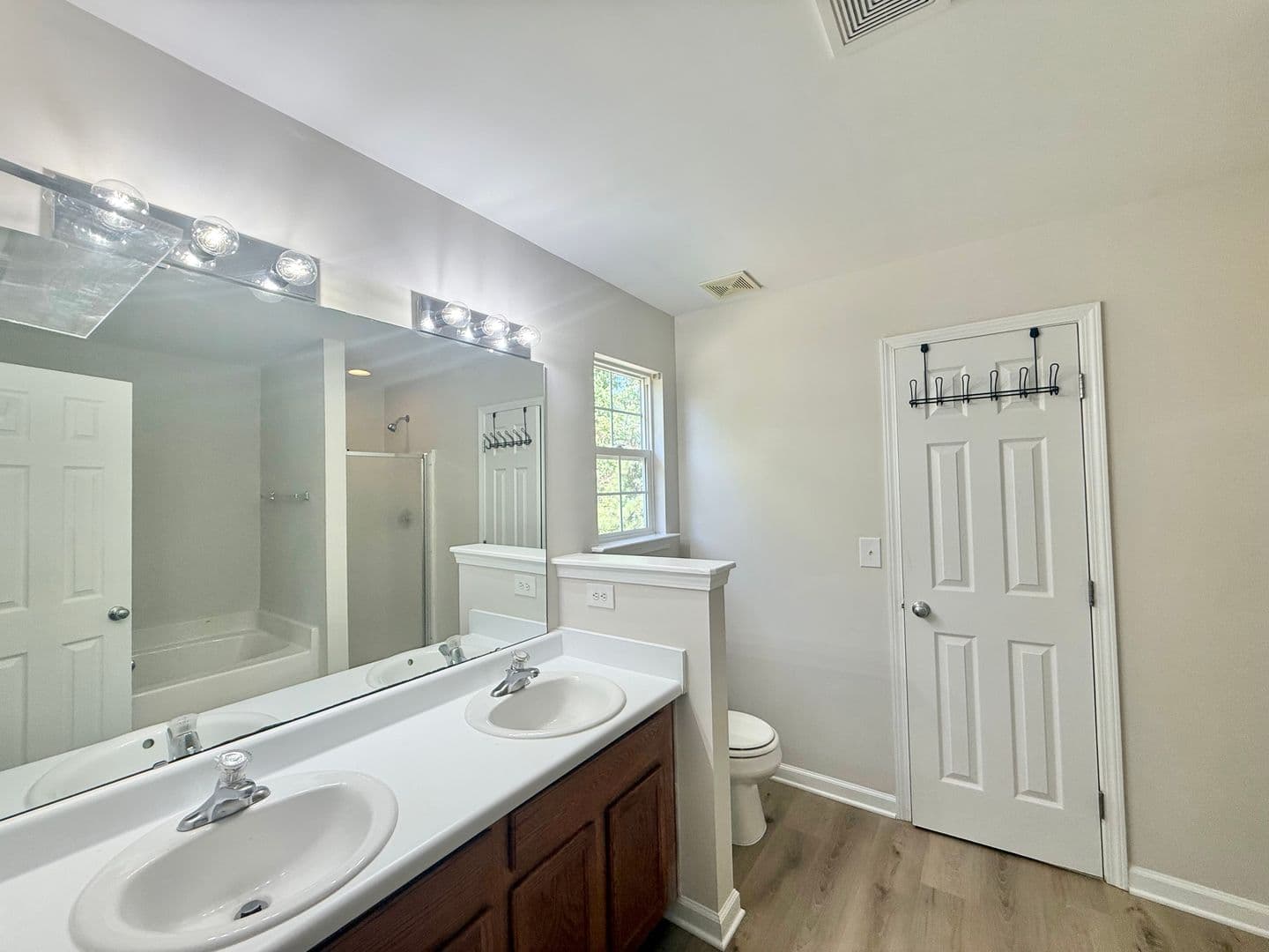 Raleigh House: 3932 Laurel Glen Rd
