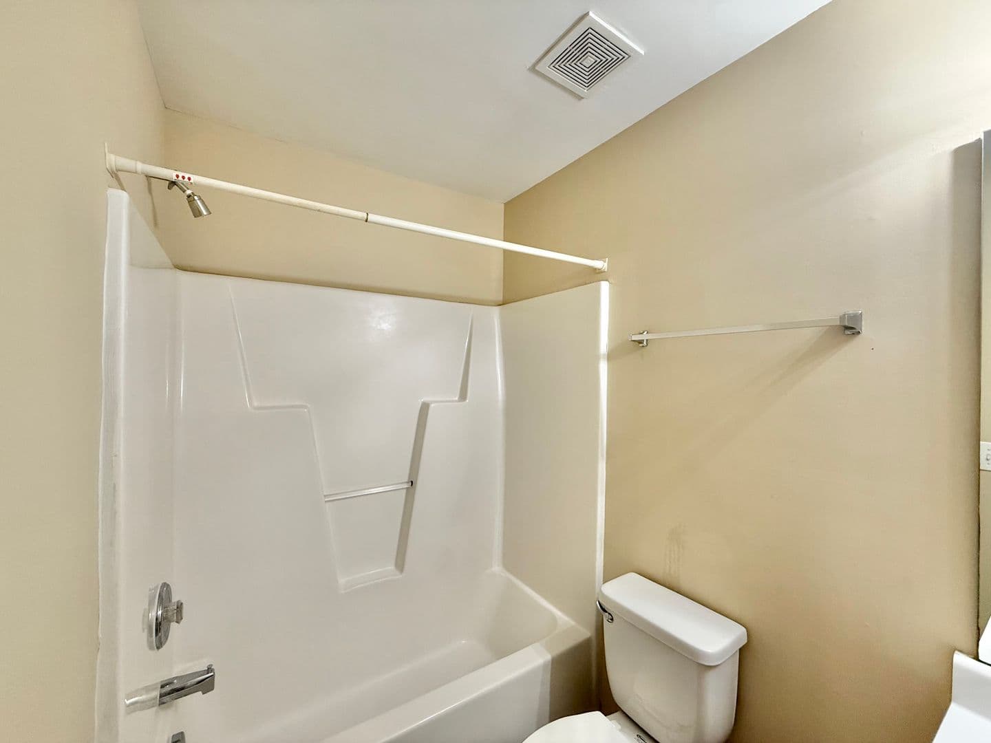 Raleigh House: 3932 Laurel Glen Rd