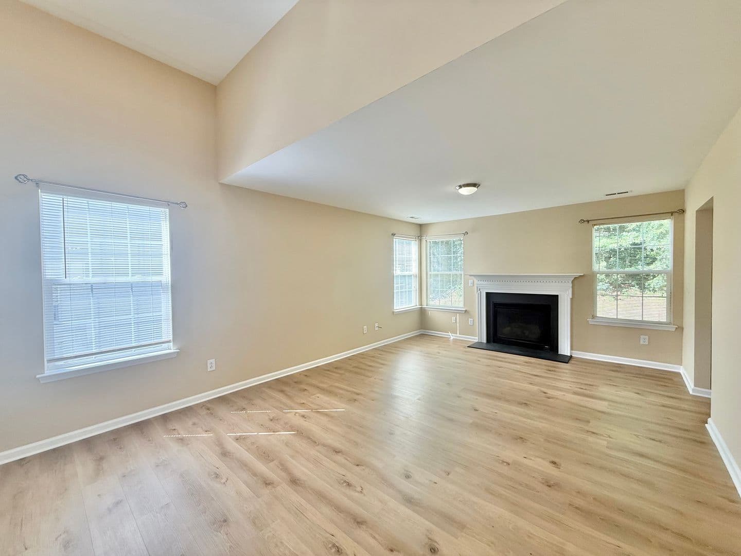 Raleigh House: 3932 Laurel Glen Rd