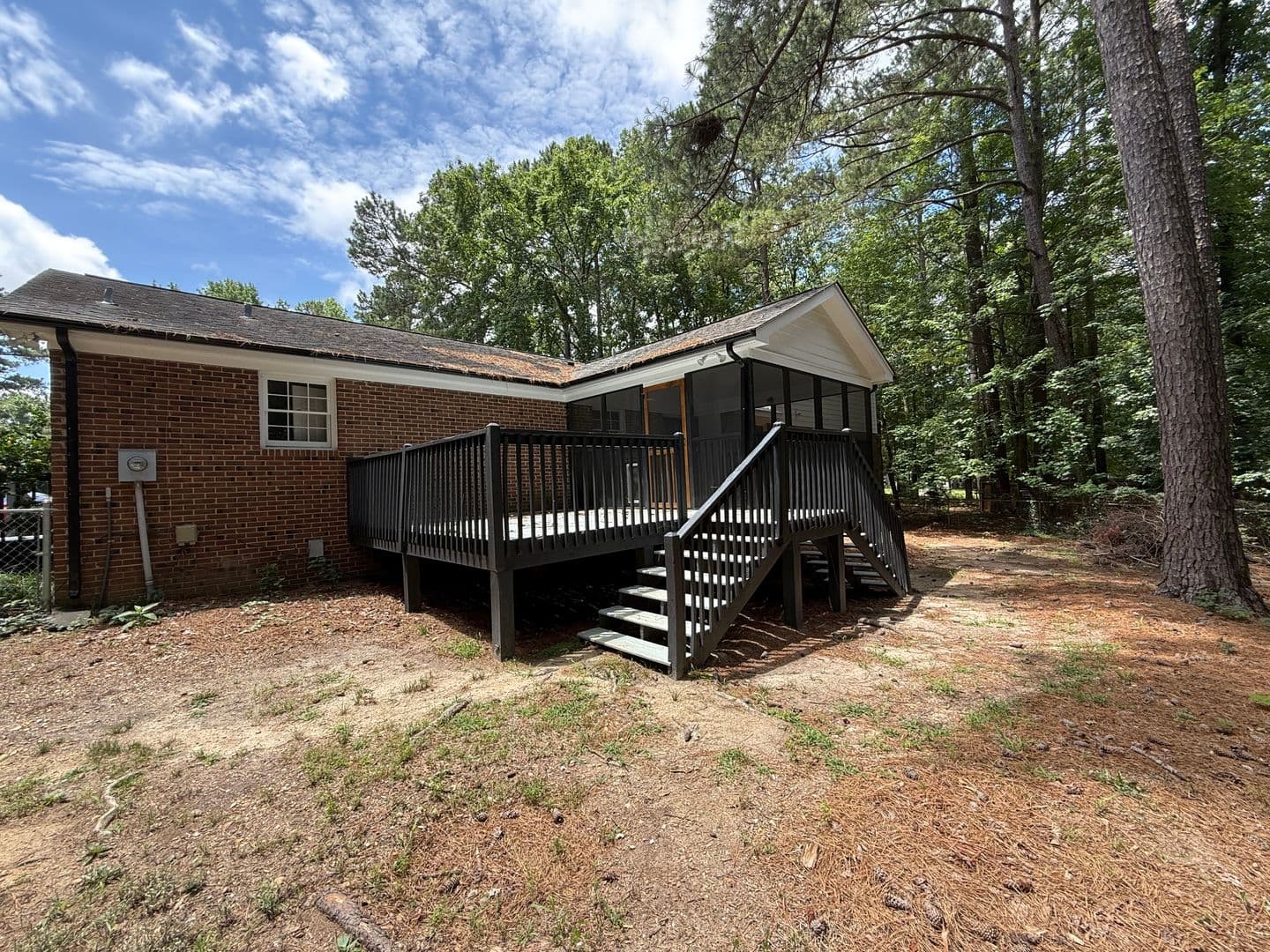 Clayton House: 208 Hardwood Ridge Ct