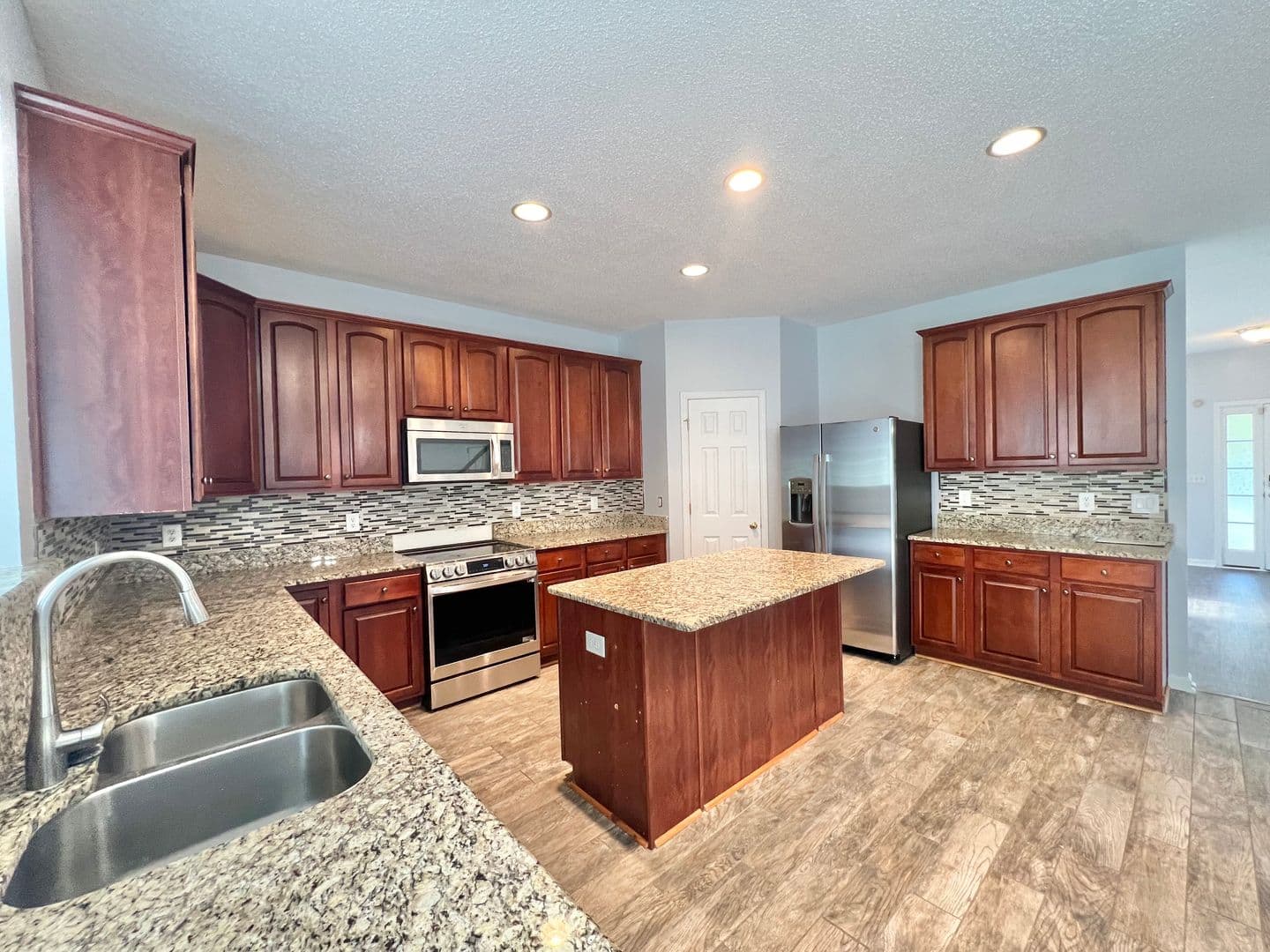 Wake Forest House: 925 Fulworth Ave