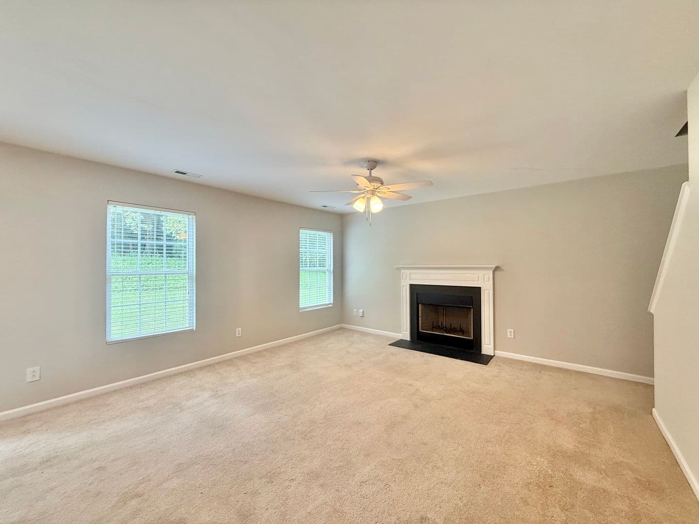 Durham House: 10 Red Sunset Ln