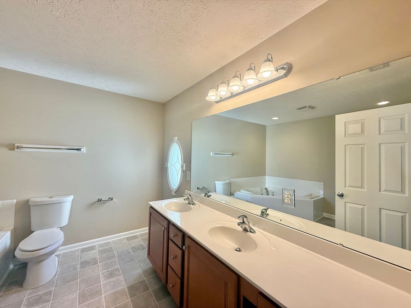 Raleigh Townhome: 2006 Mirror Dr.