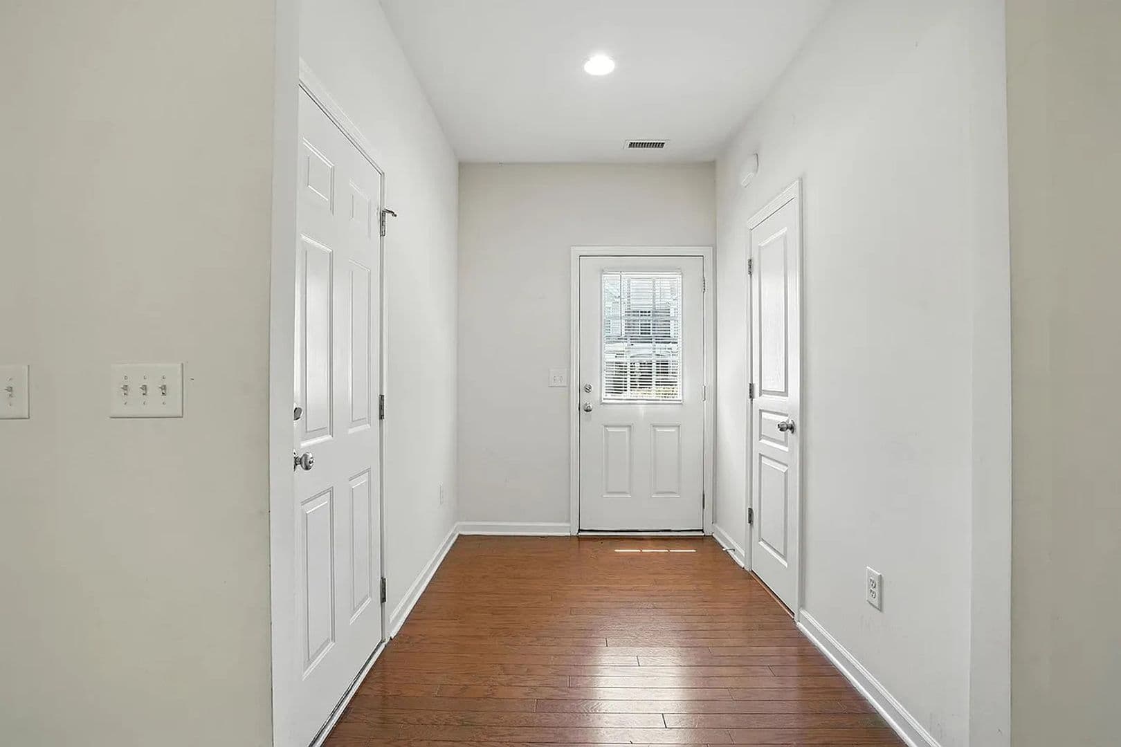 Cary Townhome: 1131 Kingston Grove Dr