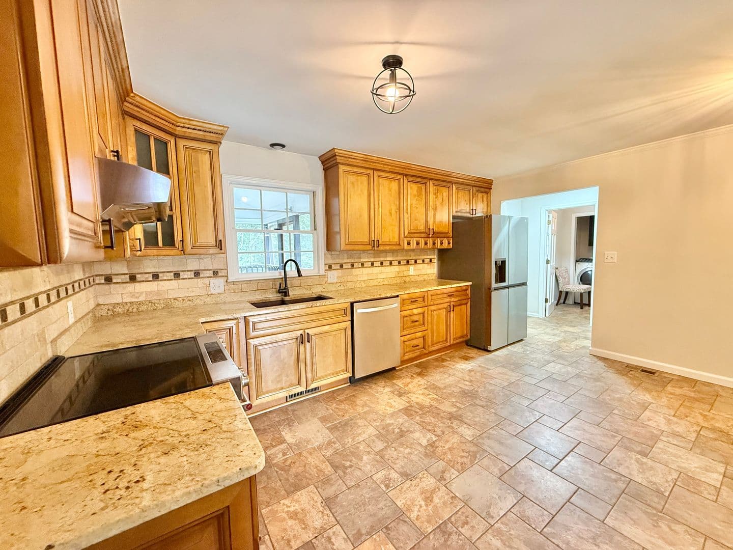 Clayton House: 208 Hardwood Ridge Ct