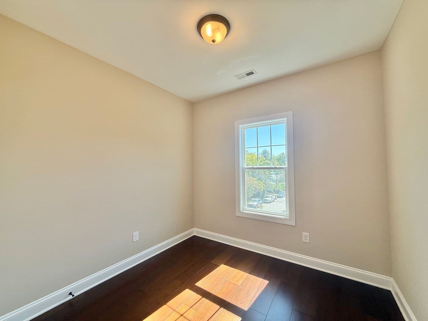 Durham House: 3114 Bryant Street