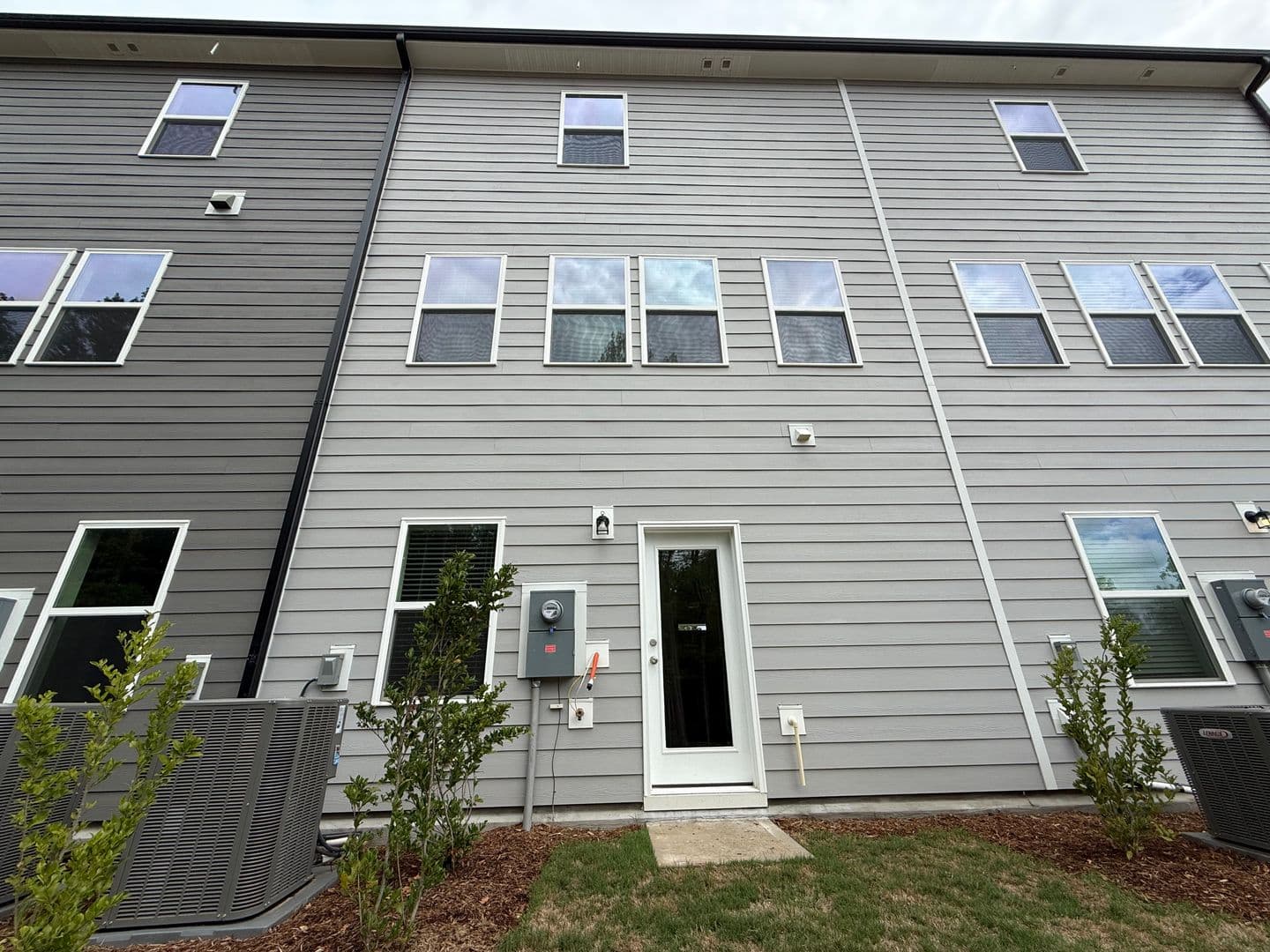 Fuquay Varina Townhome: 1924 Fishamble Street