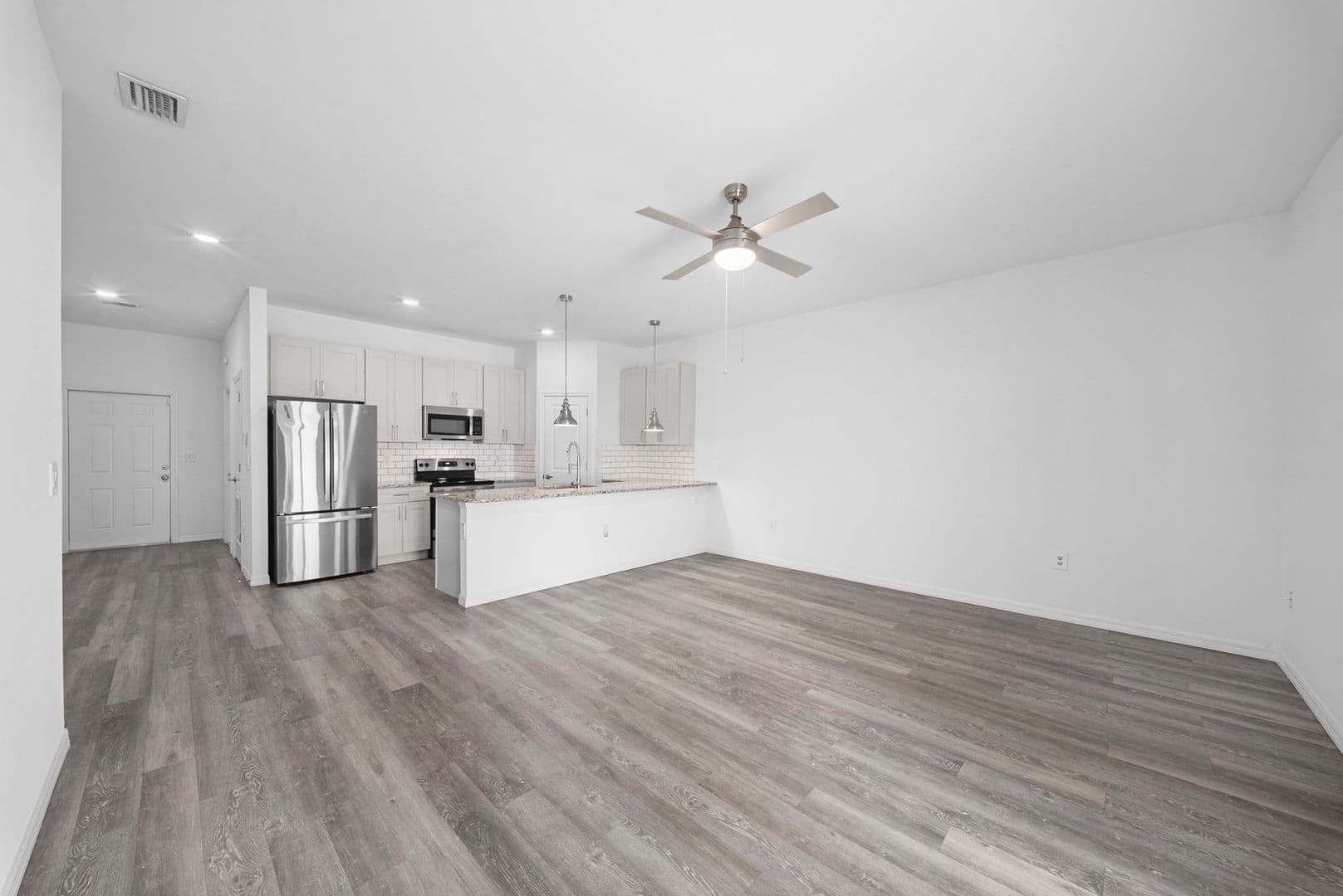 Lehigh Acres Apartment: 4716 - 4718 29th St SW