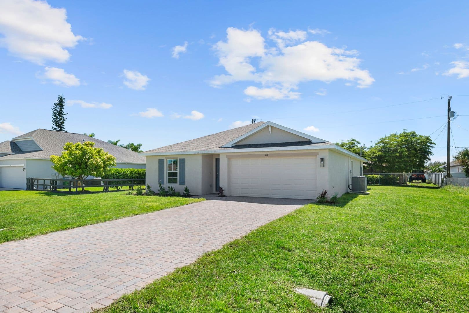 Cape Coral House: 914 SW 33rd Terr