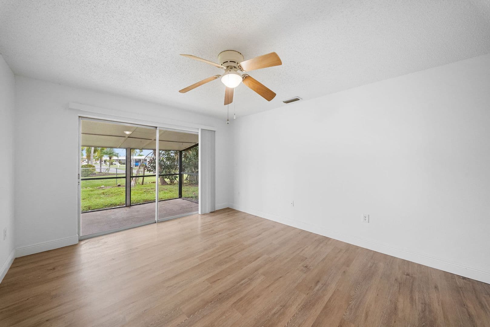 Fort Myers Apartment: 11368-11370 SUMMERWINDS CT