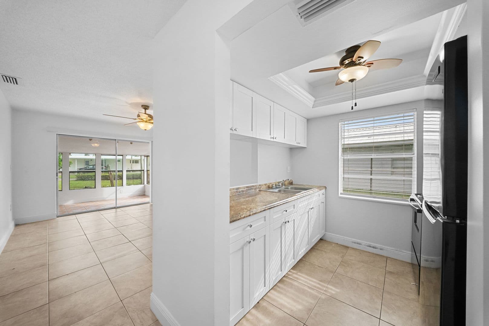 Fort Myers Apartment: 11368-11370 SUMMERWINDS CT