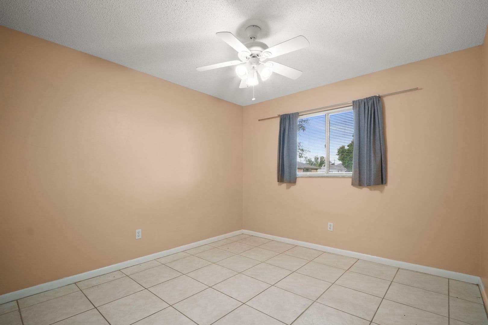 Cape Coral Apartment: 4406 Santa Barbara Blvd - Unit B